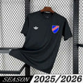 Camisa Colo-Colo Edição Especial Preta com Bandeira 25/26 Torcedor