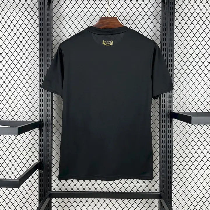 Camisa Colo-Colo Edição Especial Preta com Bandeira 25/26 Torcedor