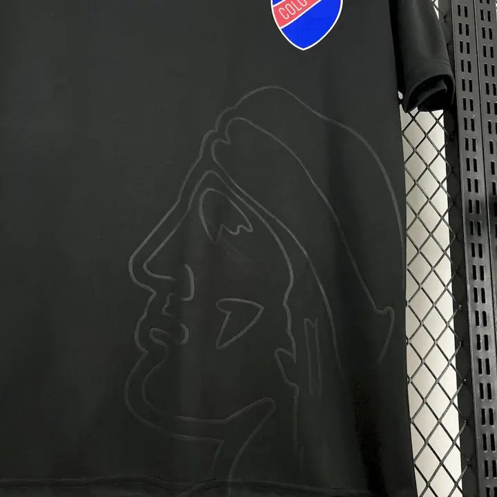 Camisa Colo-Colo Edição Especial Preta com Bandeira 25/26 Torcedor